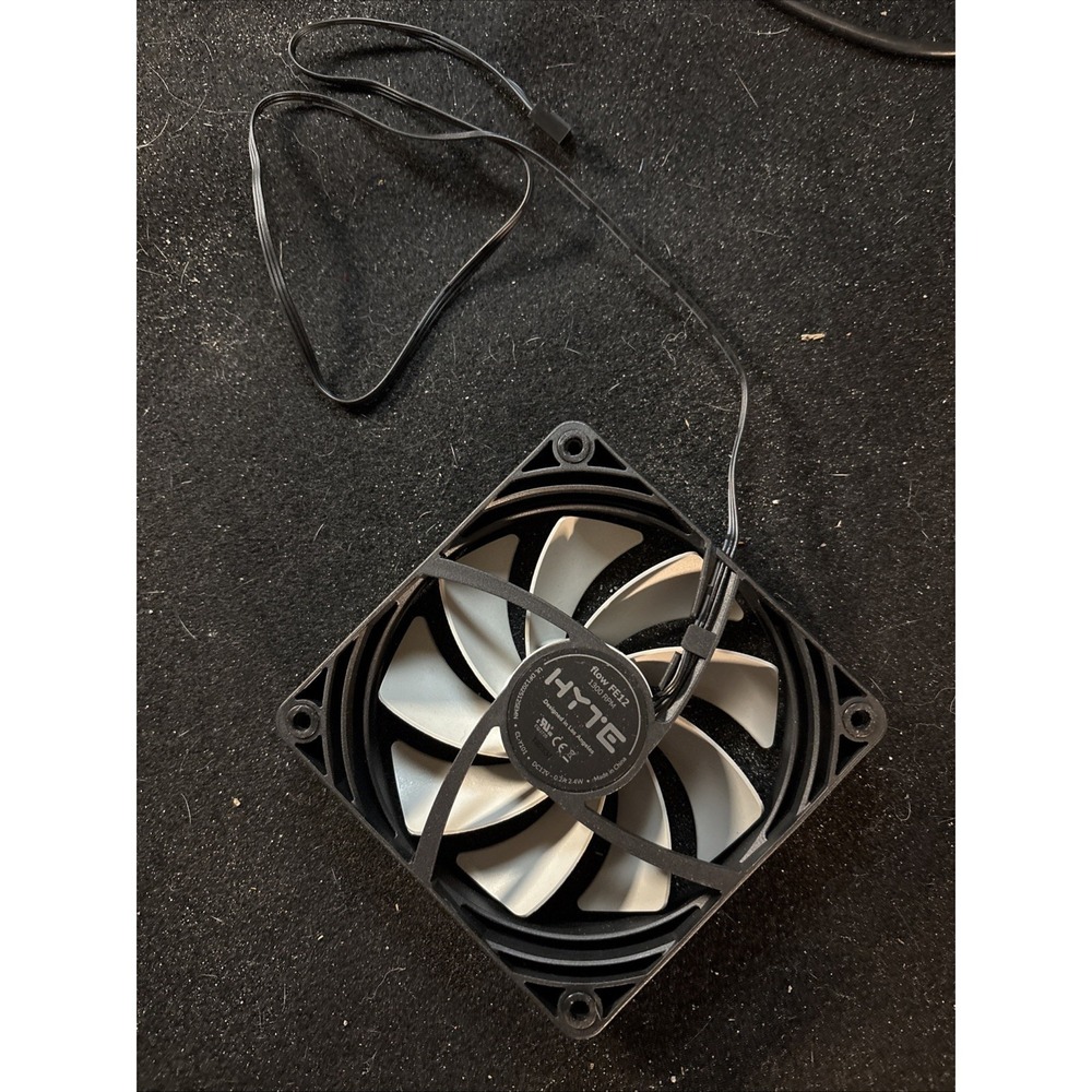 NZXT FN V2 Flow FE12 120mm Case Fan 3-Pin 1300RPM Black White